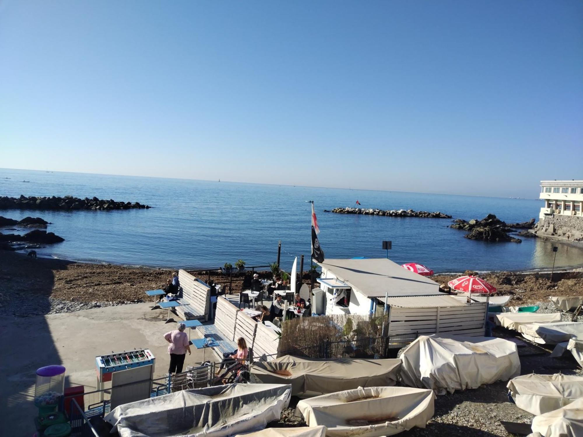 Casa Tabata Fronte Mare Lägenhet Genua Exteriör bild