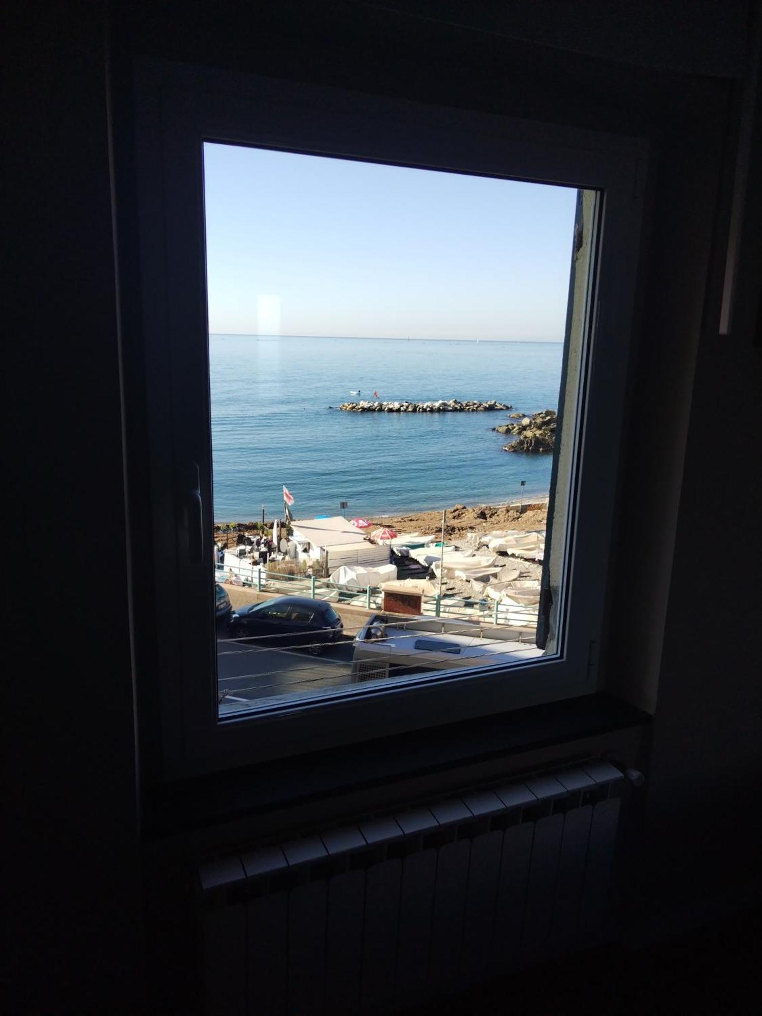Casa Tabata Fronte Mare Lägenhet Genua Exteriör bild